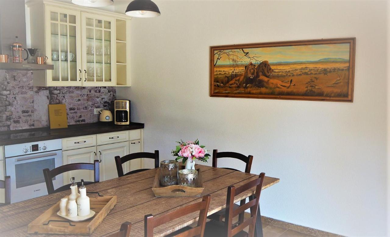 Villa Ludilo Mit 4 Apartments In Poljica - Marina Bei Trogir Split エクステリア 写真