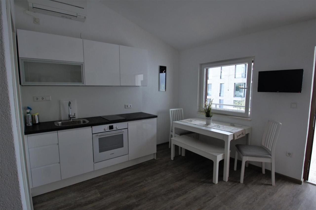Villa Ludilo Mit 4 Apartments In Poljica - Marina Bei Trogir Split エクステリア 写真